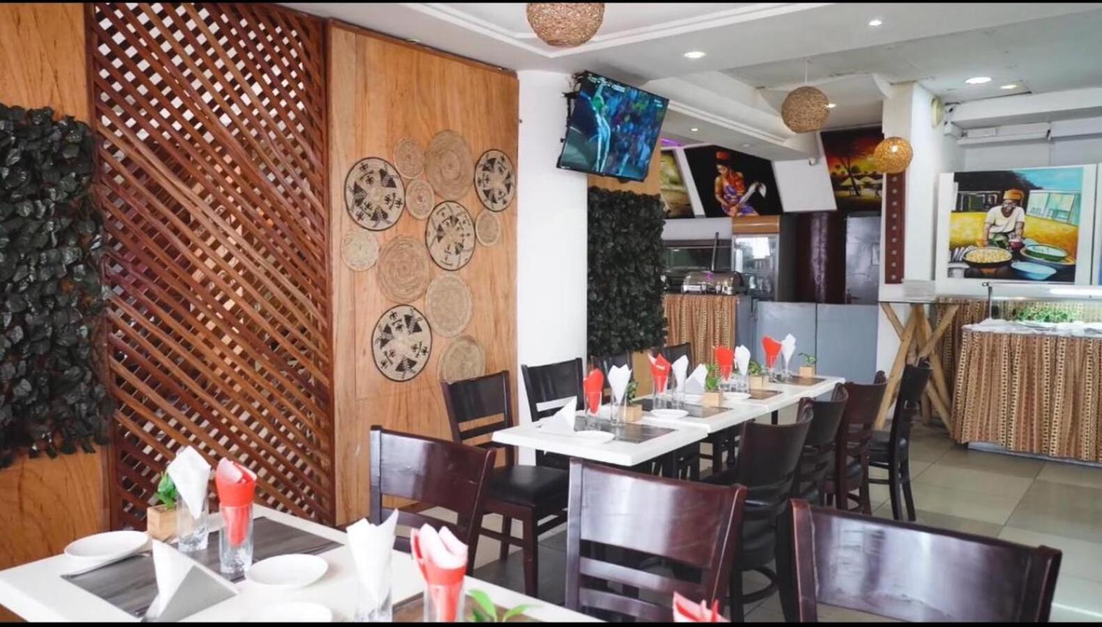 Nobila Airport Hotel Cotonou Kültér fotó
