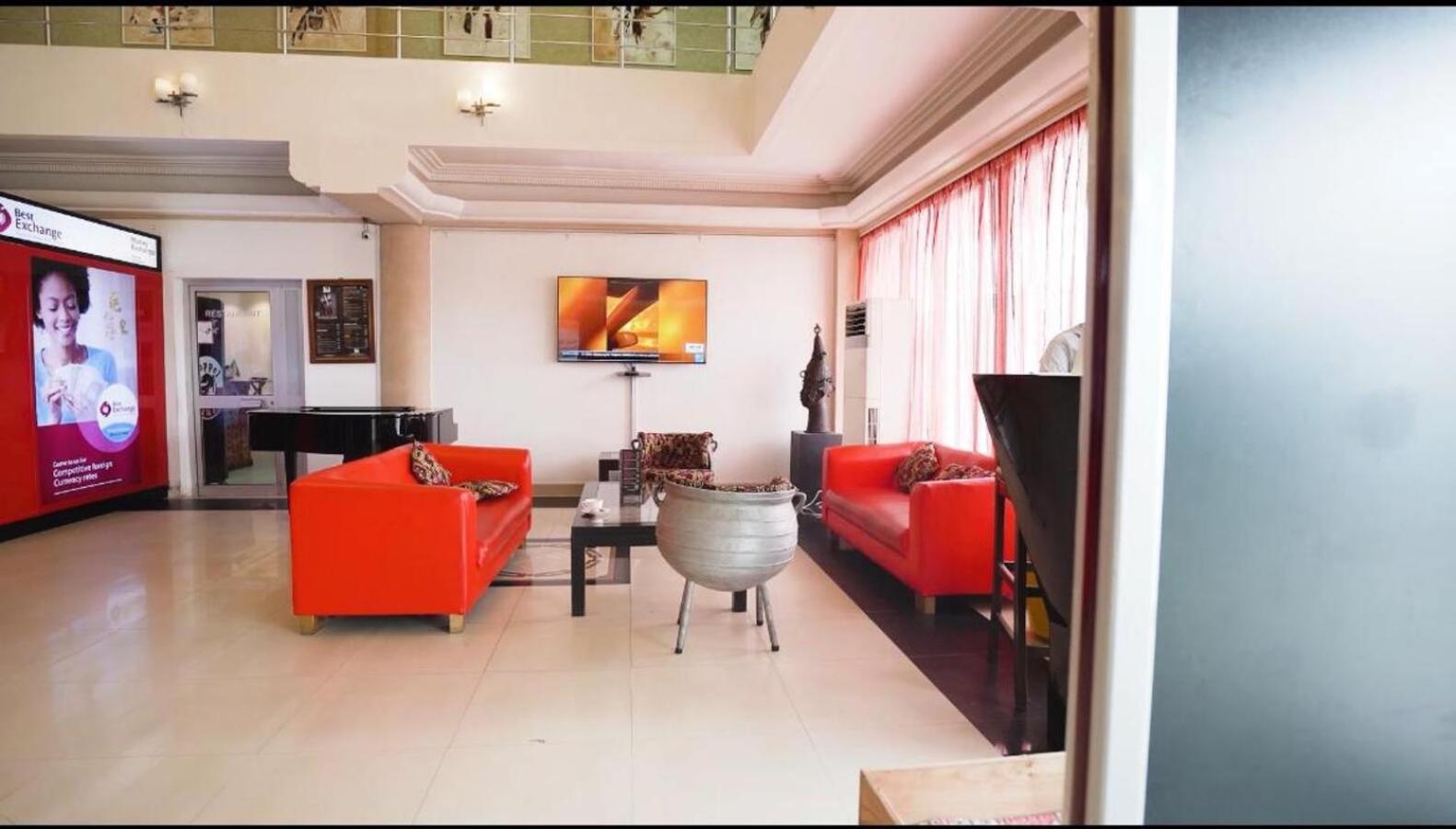 Nobila Airport Hotel Cotonou Kültér fotó