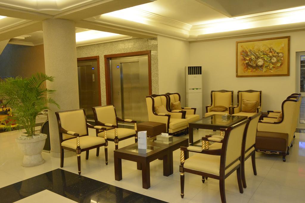 Nobila Airport Hotel Cotonou Kültér fotó
