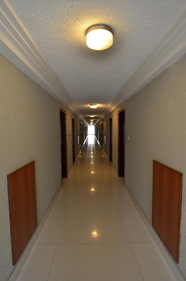 Nobila Airport Hotel Cotonou Kültér fotó