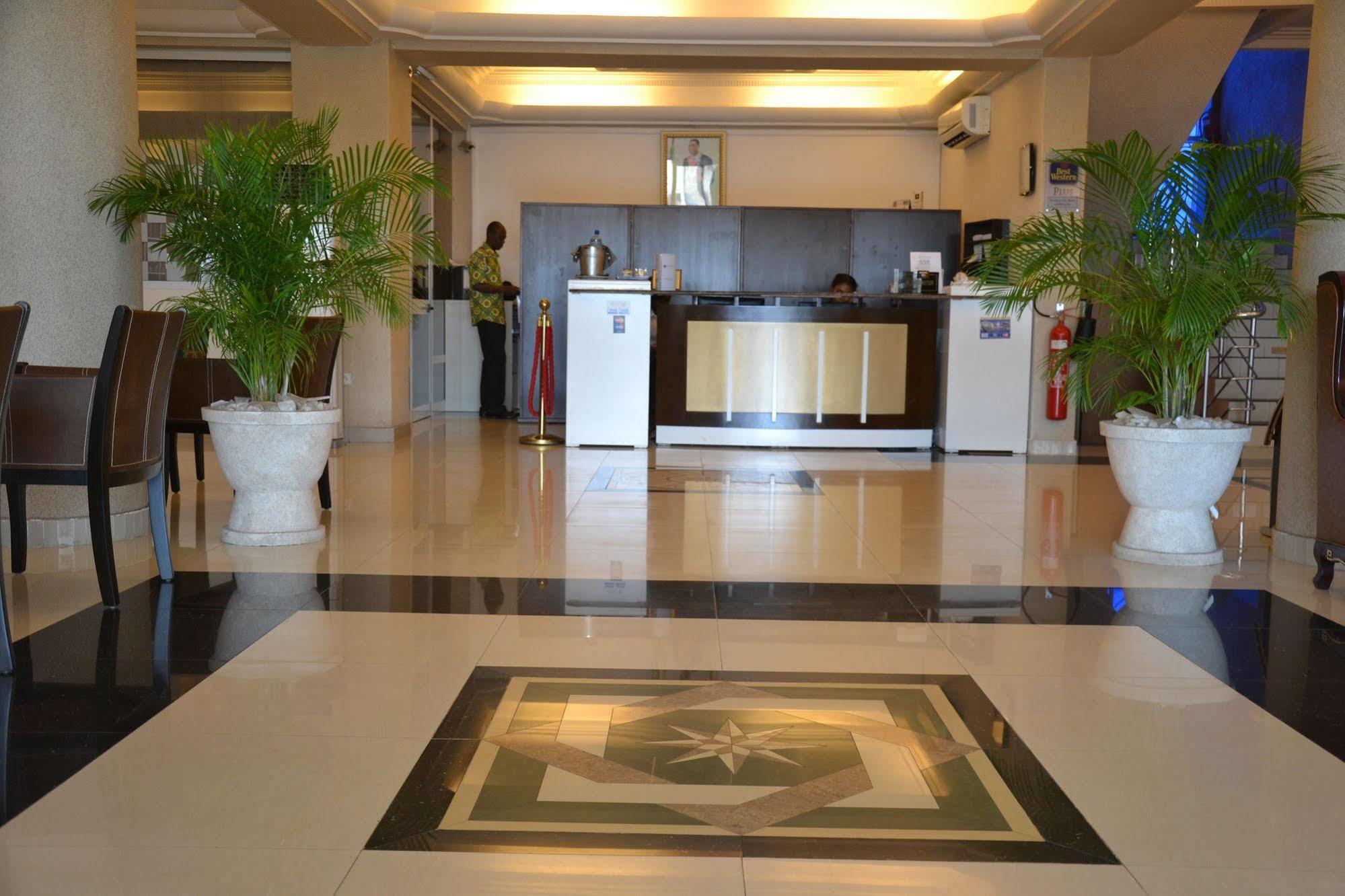 Nobila Airport Hotel Cotonou Kültér fotó